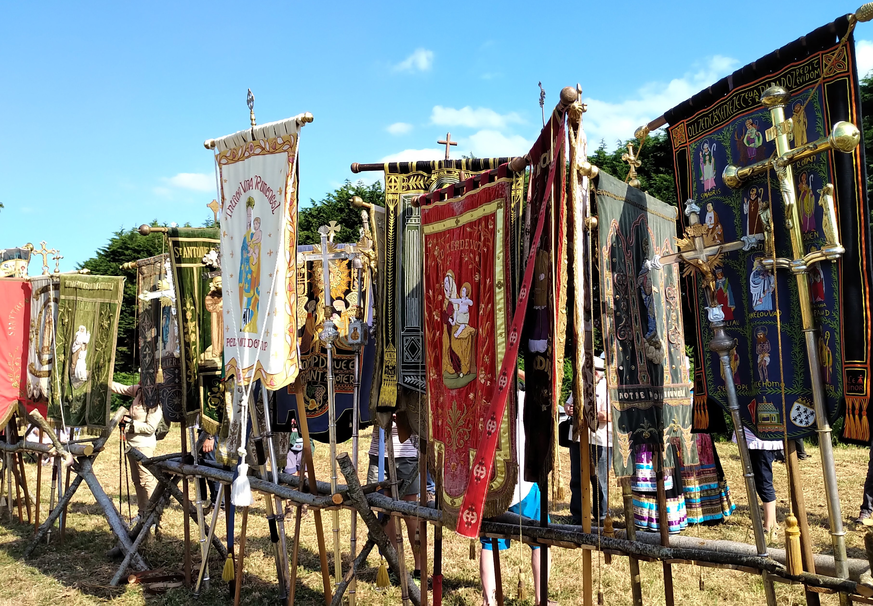 Image représentant des objets de procession